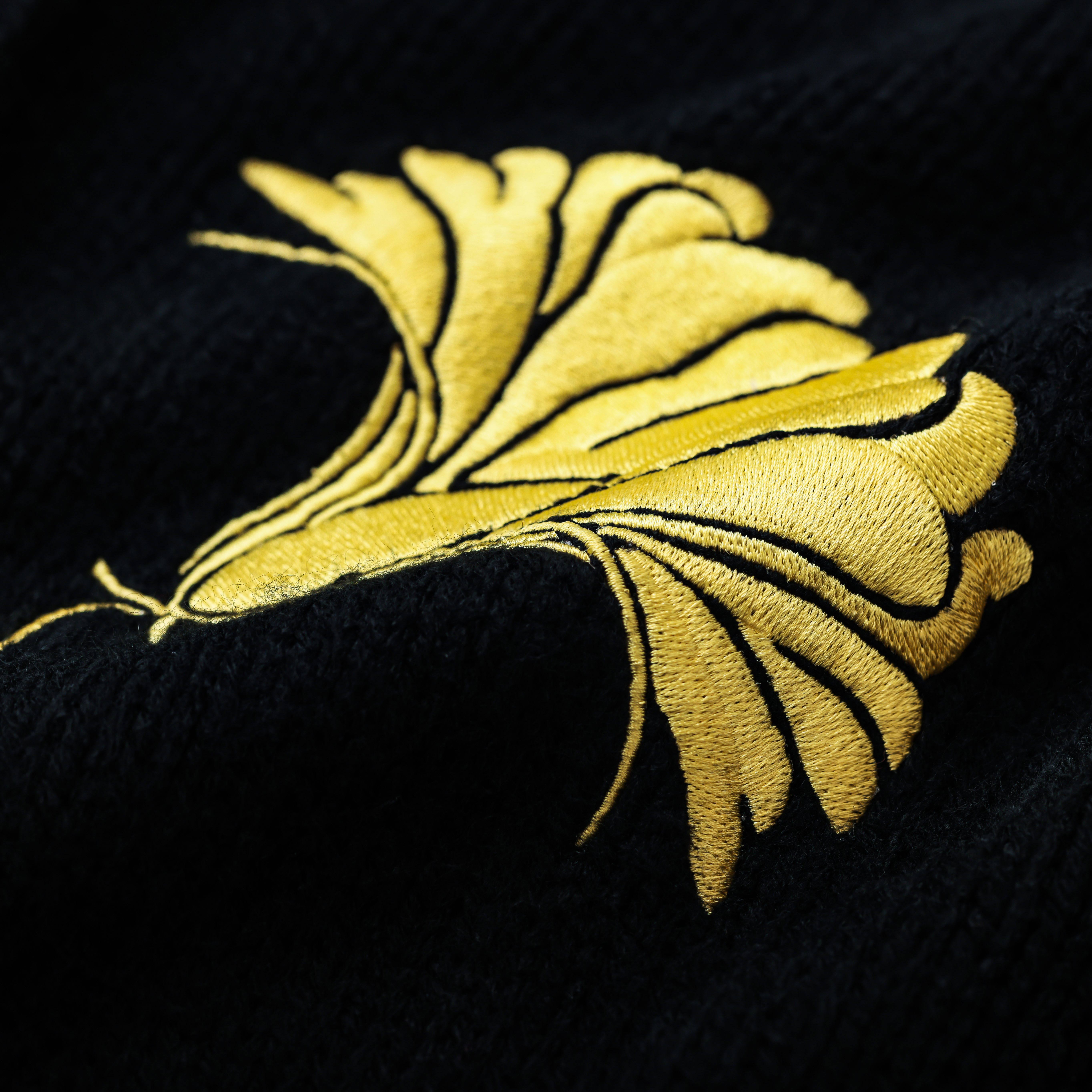 EMBROIDERY KNIT CARDIGAN / BLACK