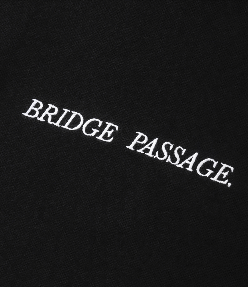 BRIDGE PASSAGE SWEAT PULLOVER / BLK